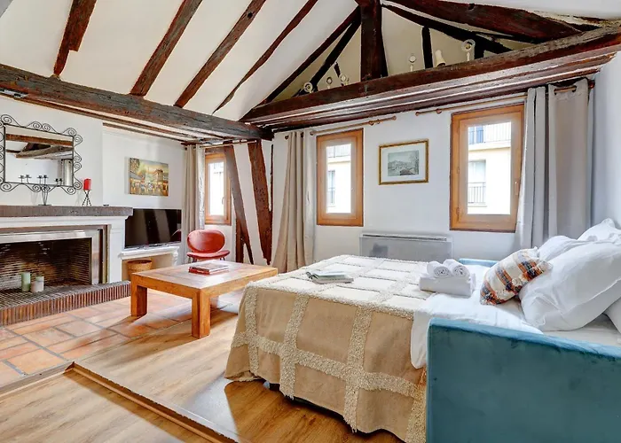 Apartment Ile Saint-louis - 2br - Cityapartmentstay Paris